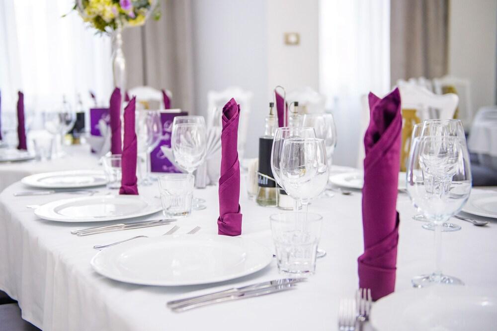 Royal Class Hotel Kolozsvár Kültér fotó
