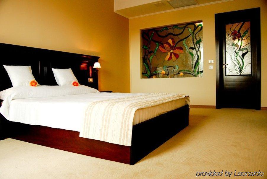 Royal Class Hotel Kolozsvár Szoba fotó