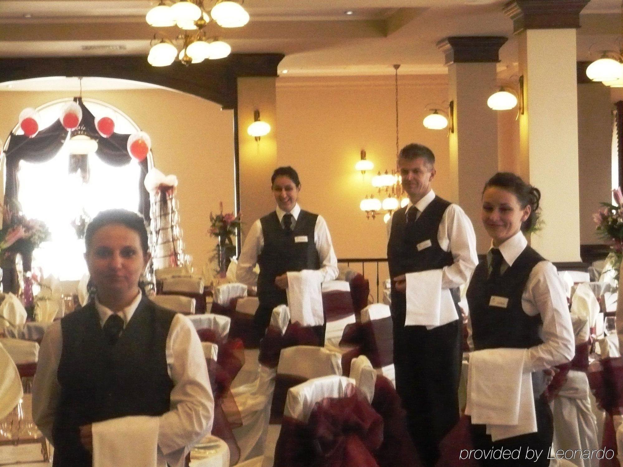 Royal Class Hotel Kolozsvár Étterem fotó